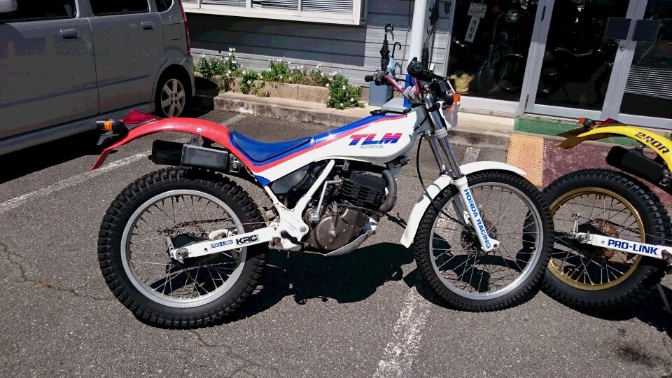 TLM220R ツーリング仕様カスタム 予備エンジン付き 他いろいろ